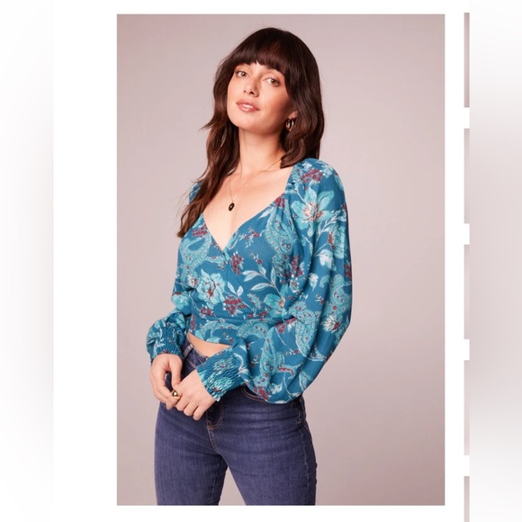 Band of the Free Sybille Teal Blue Floral Crossover Crop Top Size XS NWT - Picture 5 of 7